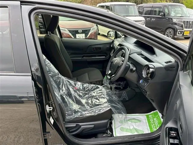 Toyota Aqua 2021 Black