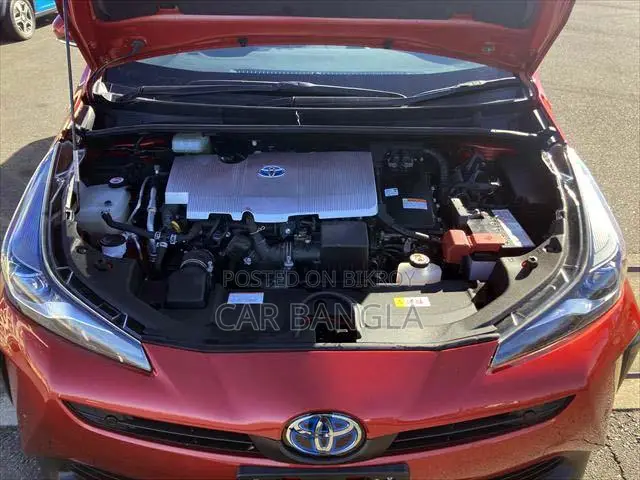 Toyota Prius 2021 Red