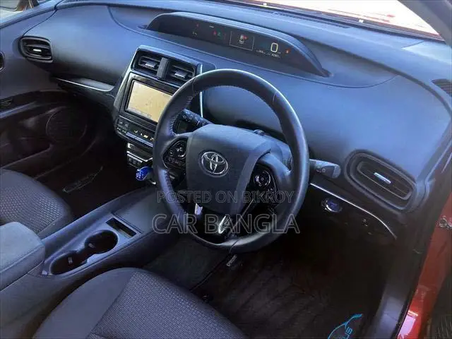 Toyota Prius 2021 Red