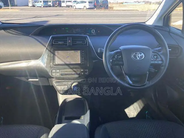 Toyota Prius 2021 Red