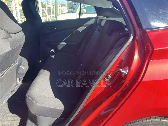 Toyota Prius 2021 Red