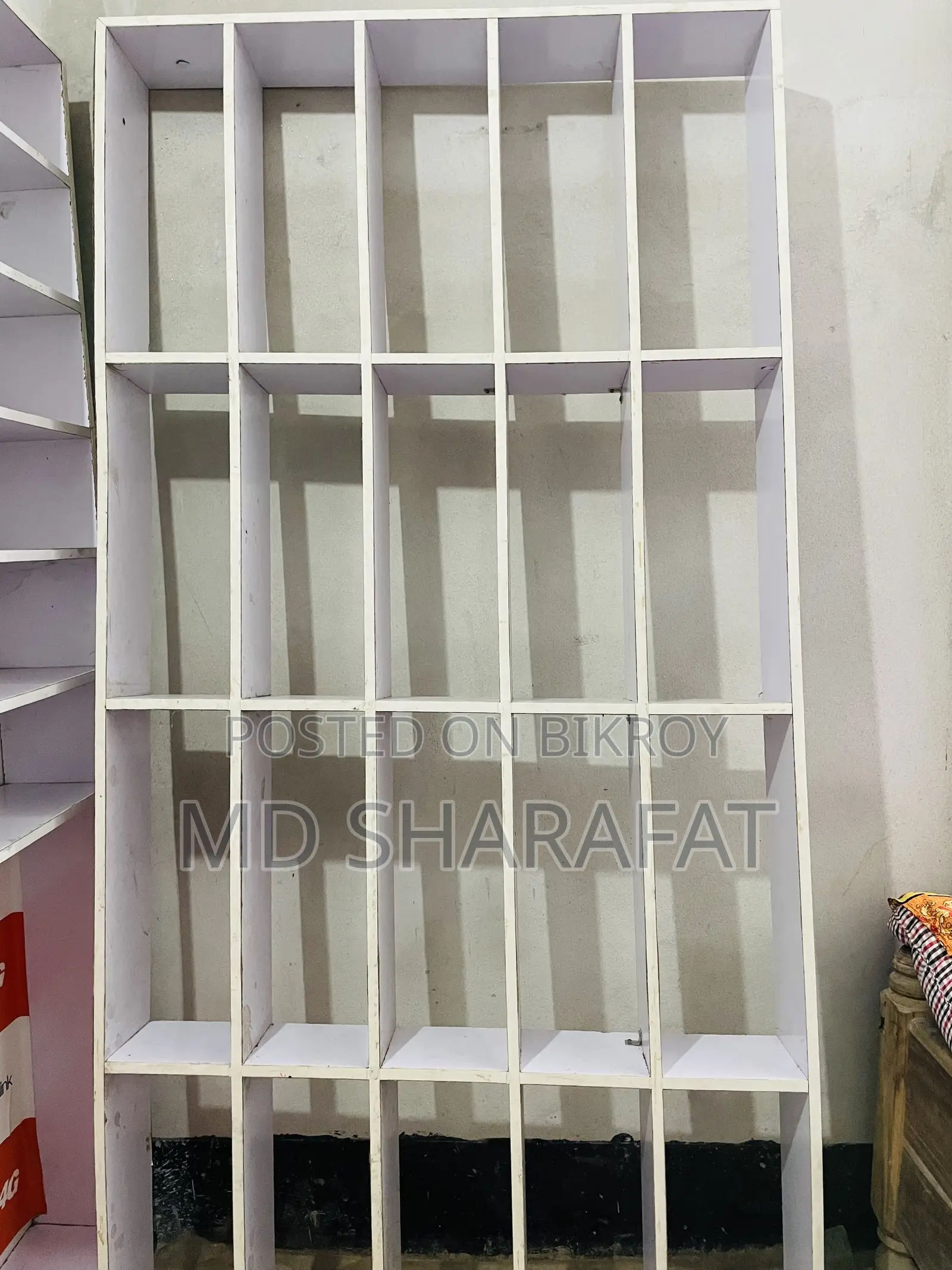 Showcase/Rack for Sale — Urgently!
