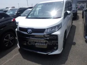 Toyota Noah 2023 Pearl