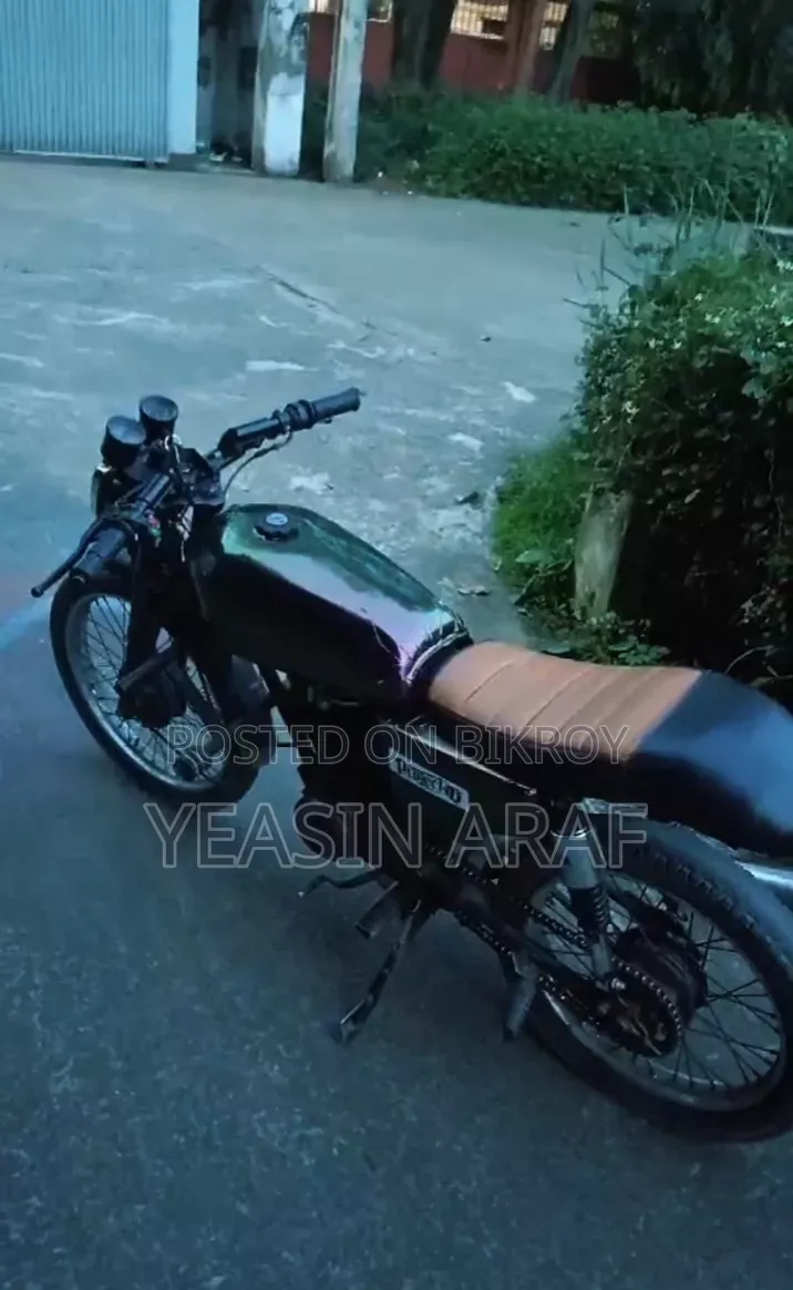 Honda CB 2002