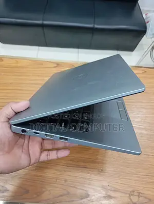 Laptop Dell Latitude 7400 8GB Intel Core i5 SSD 256GB