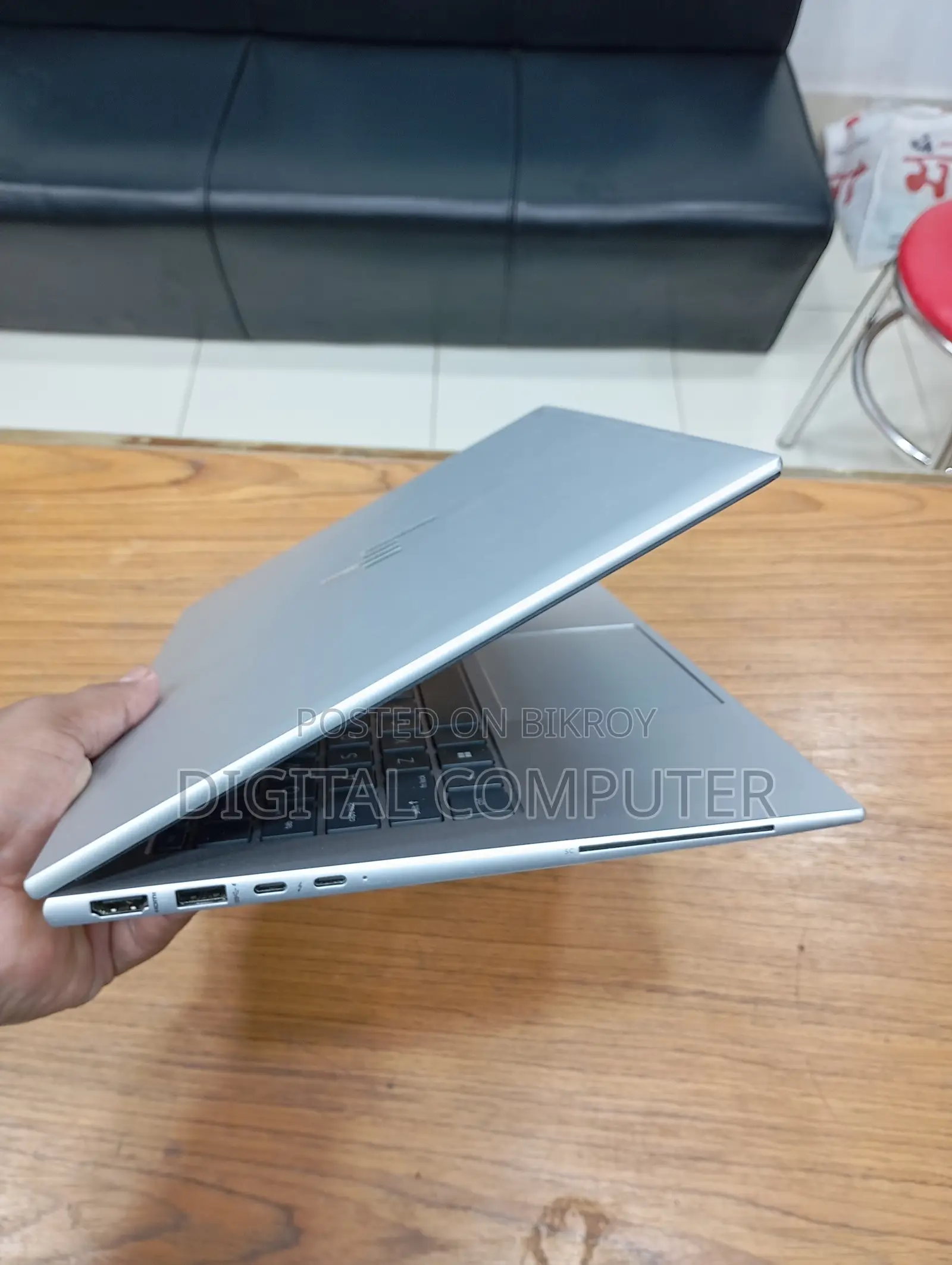 Laptop HP EliteBook 840 G9 16GB Intel Core i5 SSD 512GB
