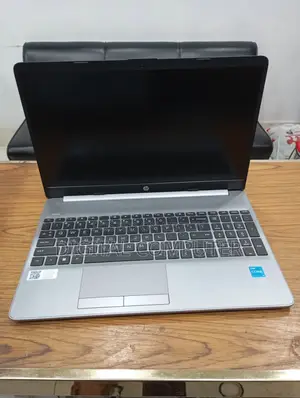 Laptop HP 240 G9 8GB Intel Core i5 SSD 512GB