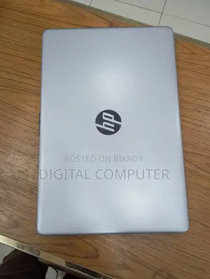 Laptop HP 240 G9 8GB Intel Core i5 SSD 512GB