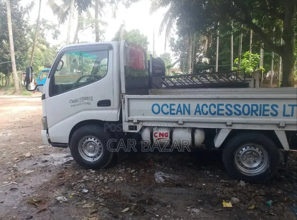 Toyota Dyna Pickup 2004