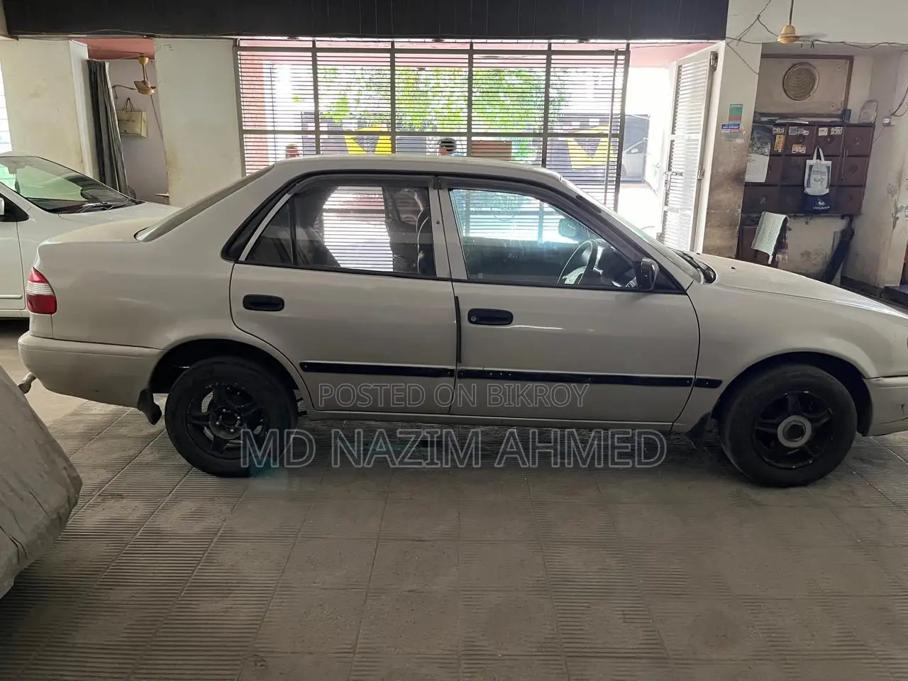Toyota Corolla X 1.3 Automatic 2000 Silver