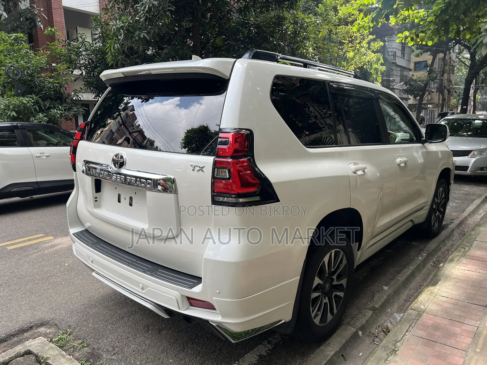 Toyota Land Cruiser Prado 2021 Pearl