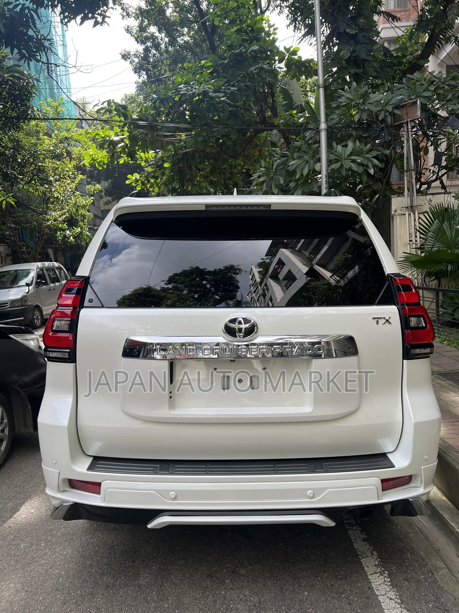 Toyota Land Cruiser Prado 2021 Pearl