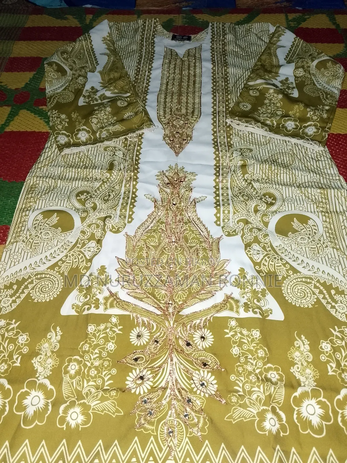 টু পিছ থ্রি পিচ