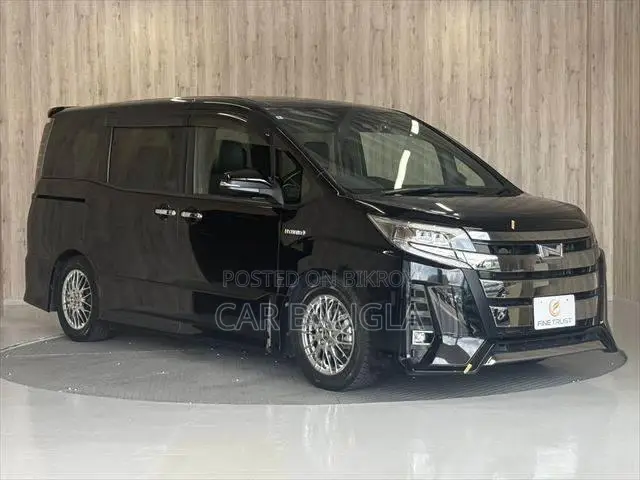 Toyota Noah 2021 Black