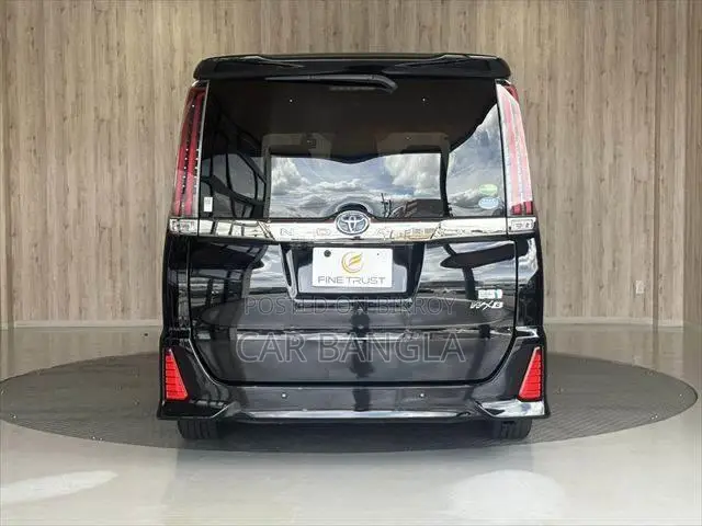 Toyota Noah 2021 Black