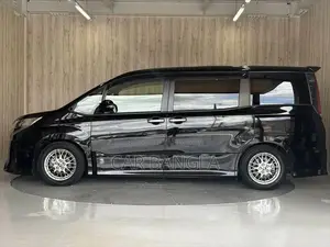 Toyota Noah 2021 Black