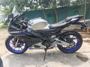Yamaha R15M 2024 Silver