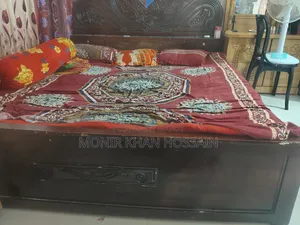 এই খাটটি বিক্রি করা হবে 5/7