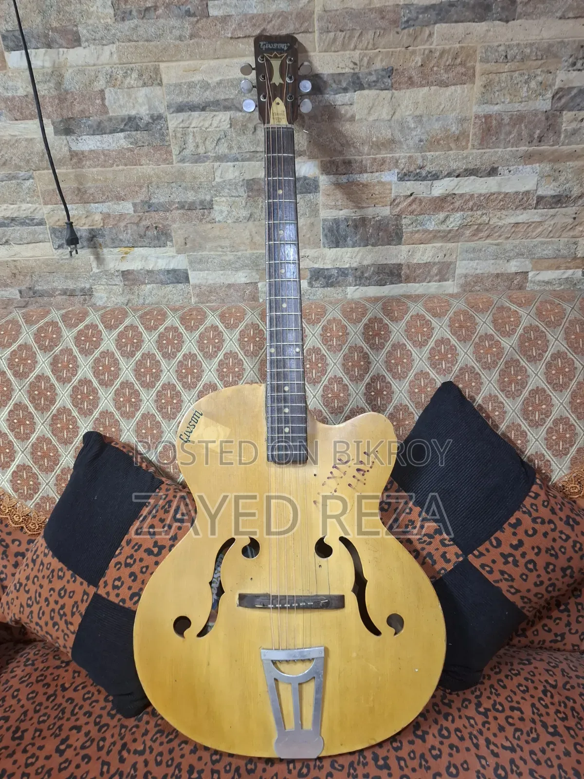 Acoustic Guitar