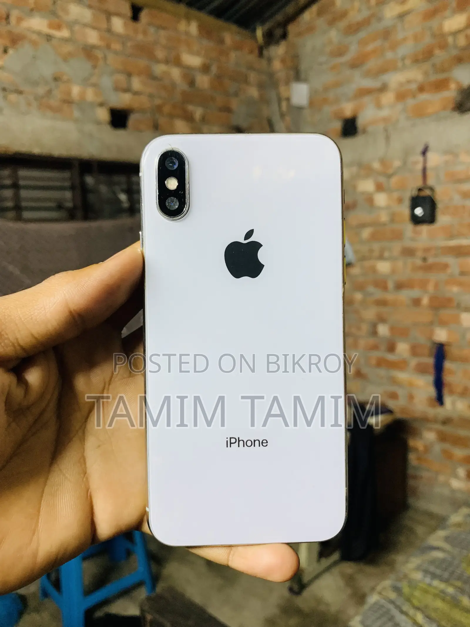 অ্যাপল আইফোন এক্স ২৫৬ জিবি হোয়াইট