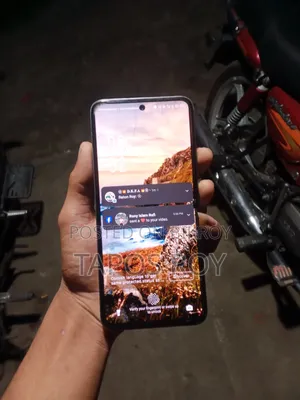 Infinix Hot 50 Pro 256 GB Gold