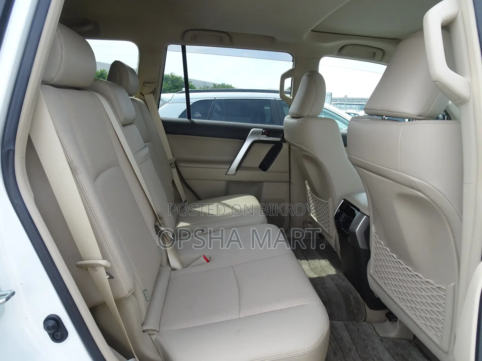 Toyota Land Cruiser Prado 2023 Pearl