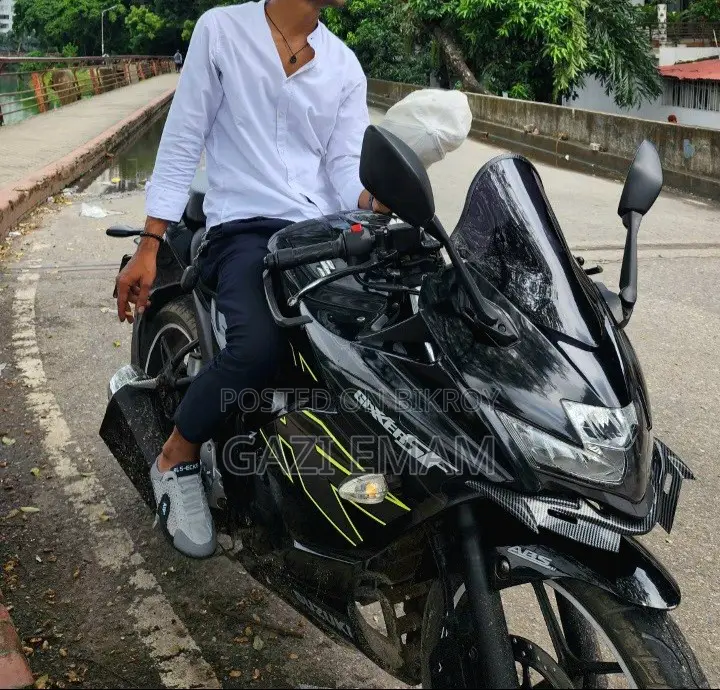 Suzuki Gixxer 2024 Black