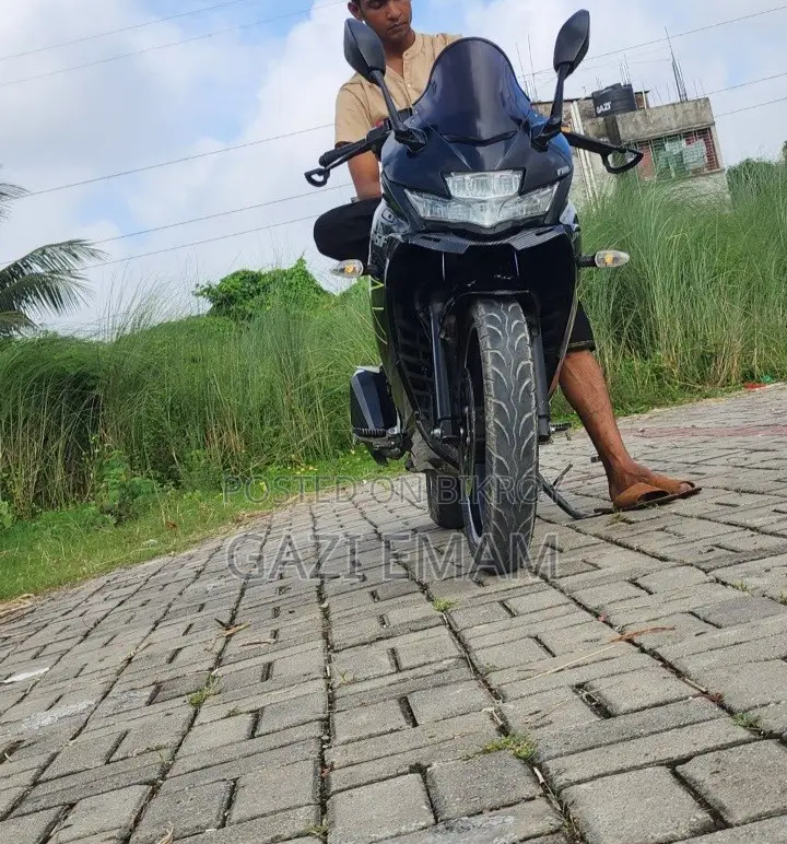 Suzuki Gixxer 2024 Black