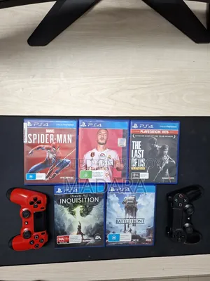 PS4 Pro 1TB (CUH-7202B) + 2 Controllers + 9 Games