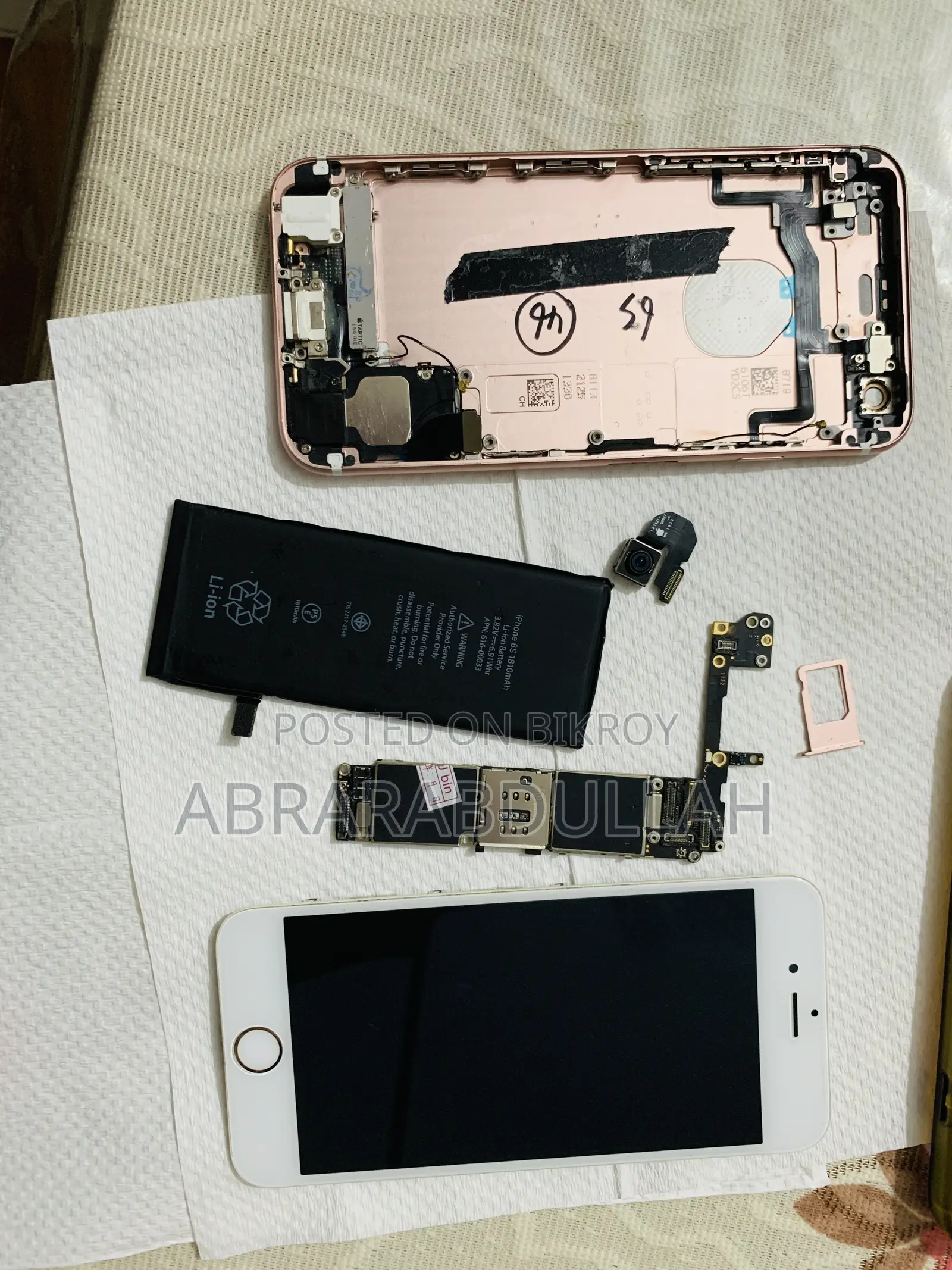 Apple iPhone 6s 64 GB Rose Gold