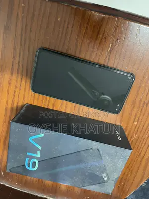 Vivo V19 128 GB Black