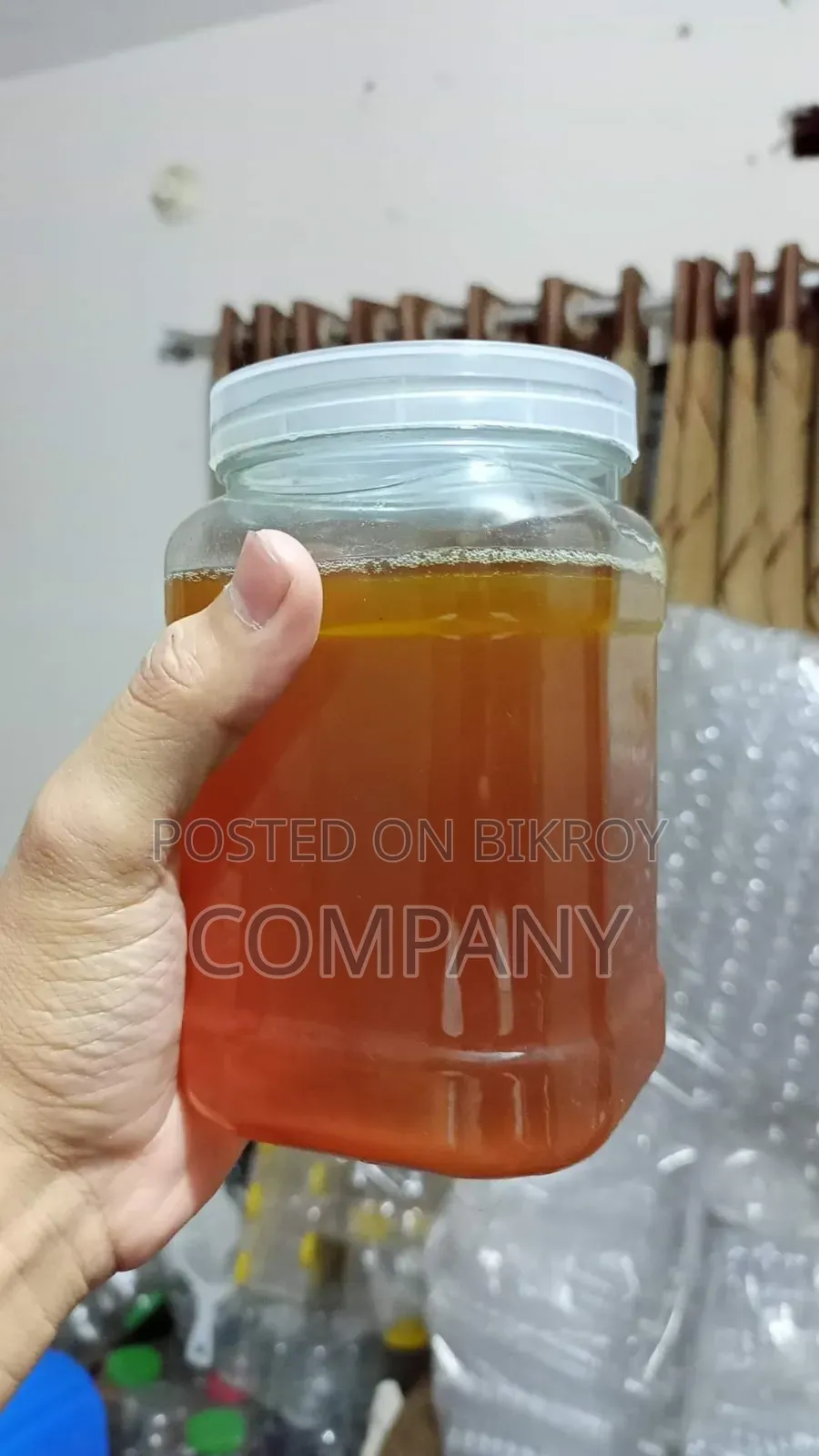 প্রাকৃতিক চাকের মধু