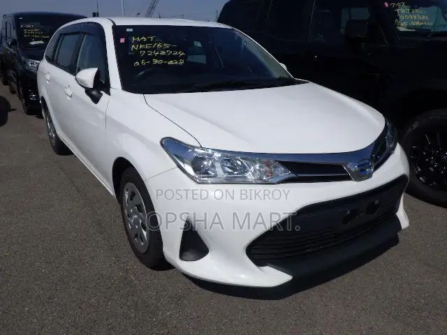 Toyota Corolla Fielder 2021 White