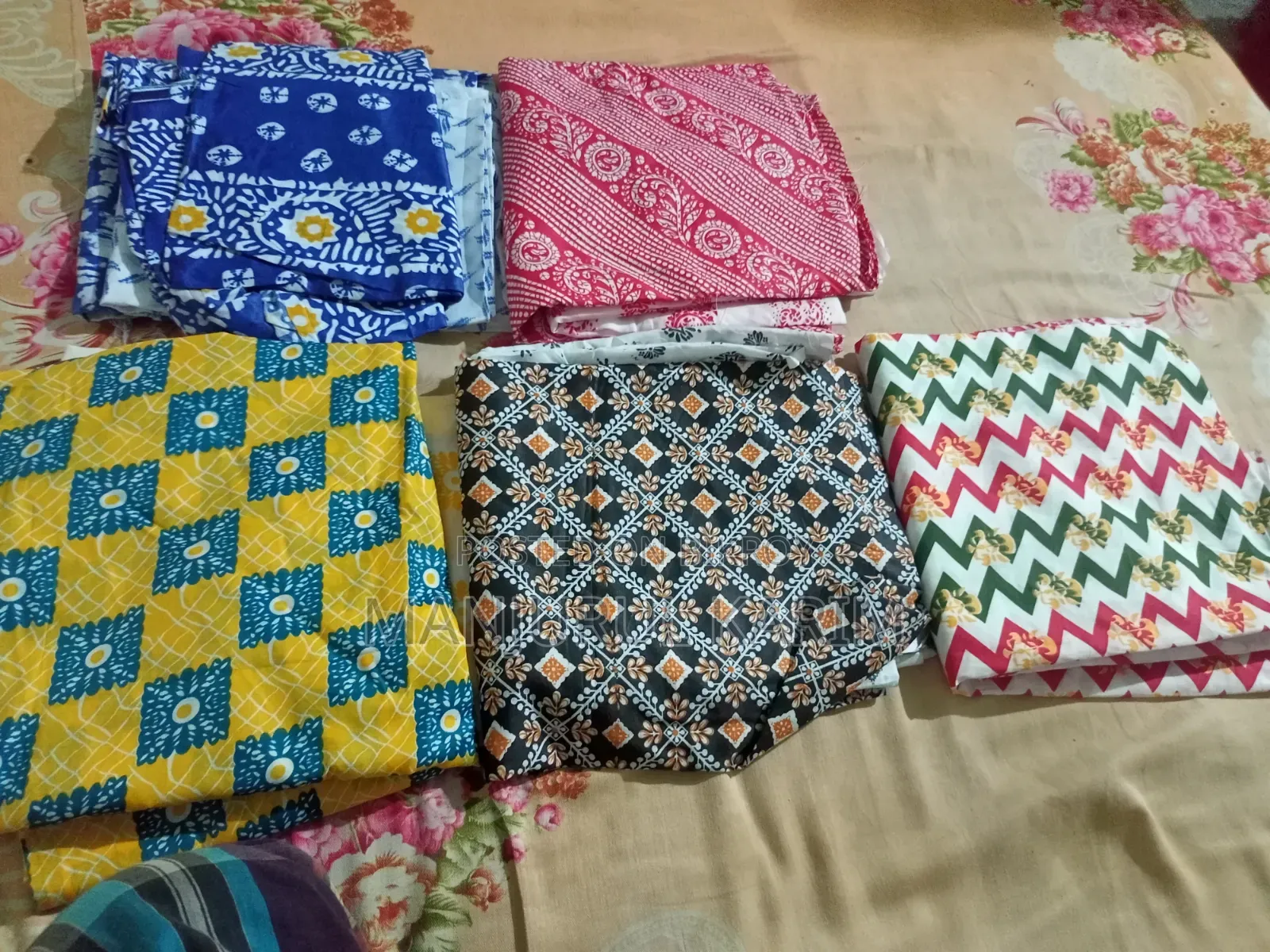 পাচপিছ থ্রিপিস বিক্রয়
