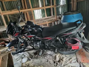 Bajaj Discover 100 2017 Black