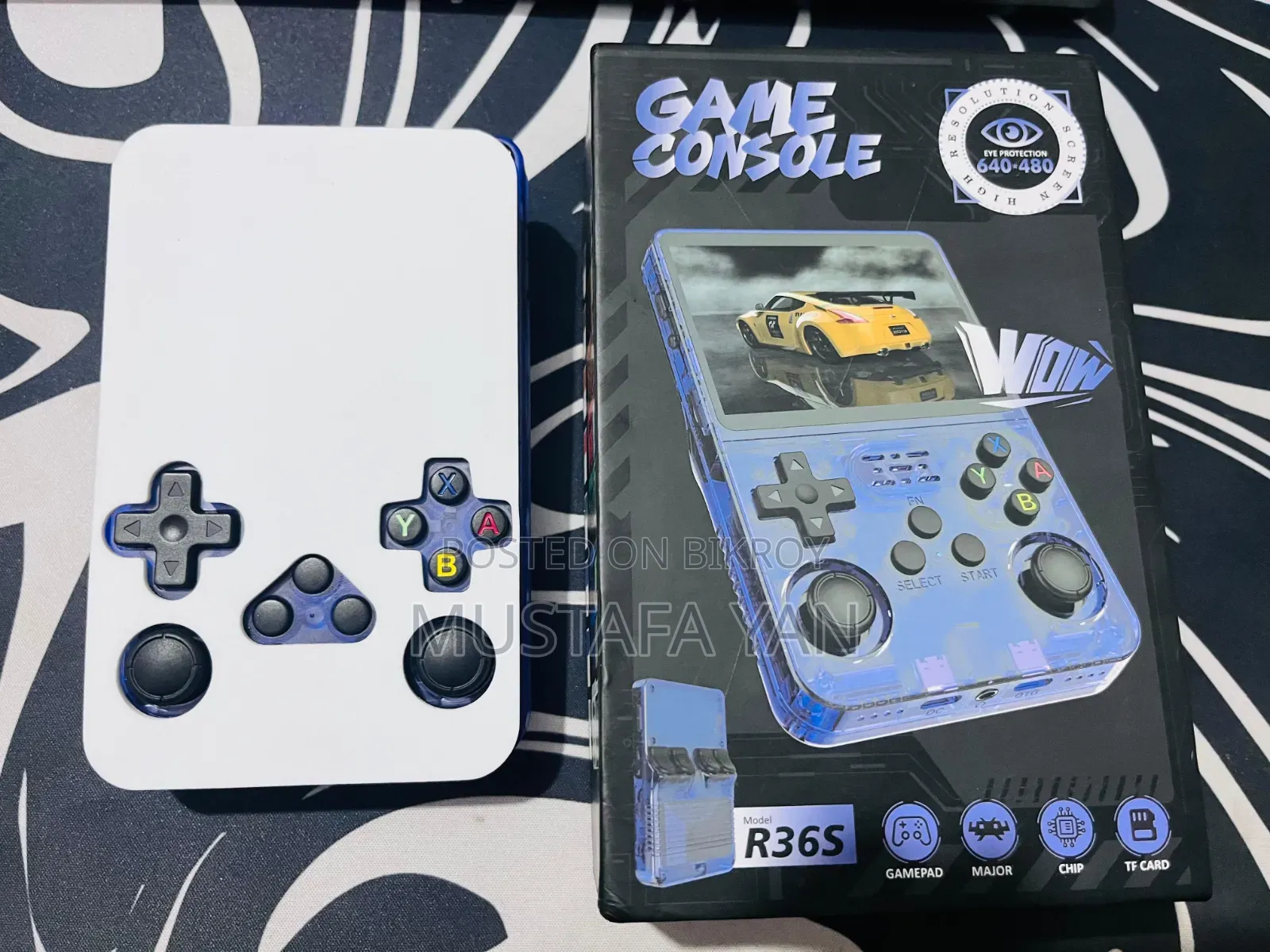 R36S Retro Handheld Game Console