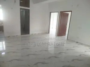 3bdrm Apartment in Aftab Nagar for rent