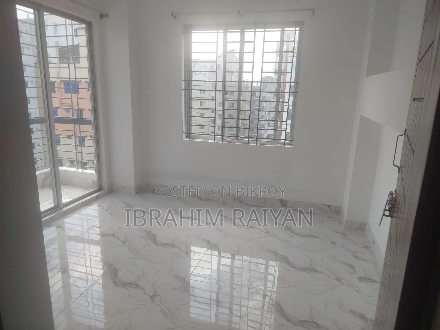 3bdrm Apartment in Aftab Nagar for rent