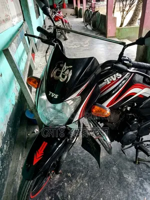 টিভিএস মেট্রো ২০১৭ কালো