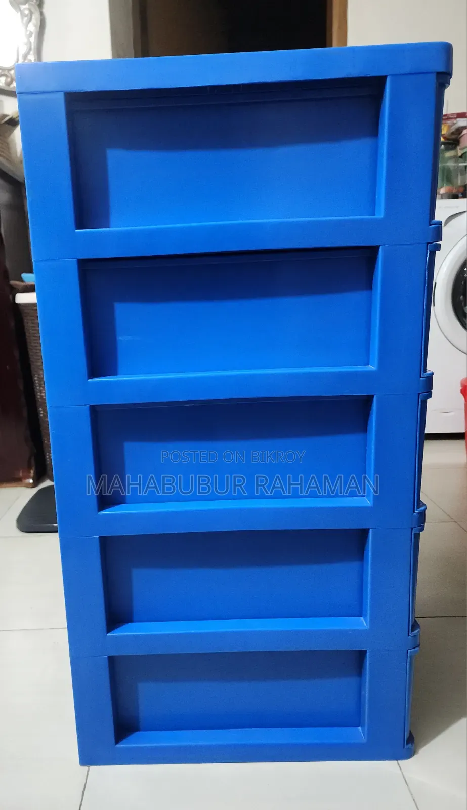 Mini Wardrobe