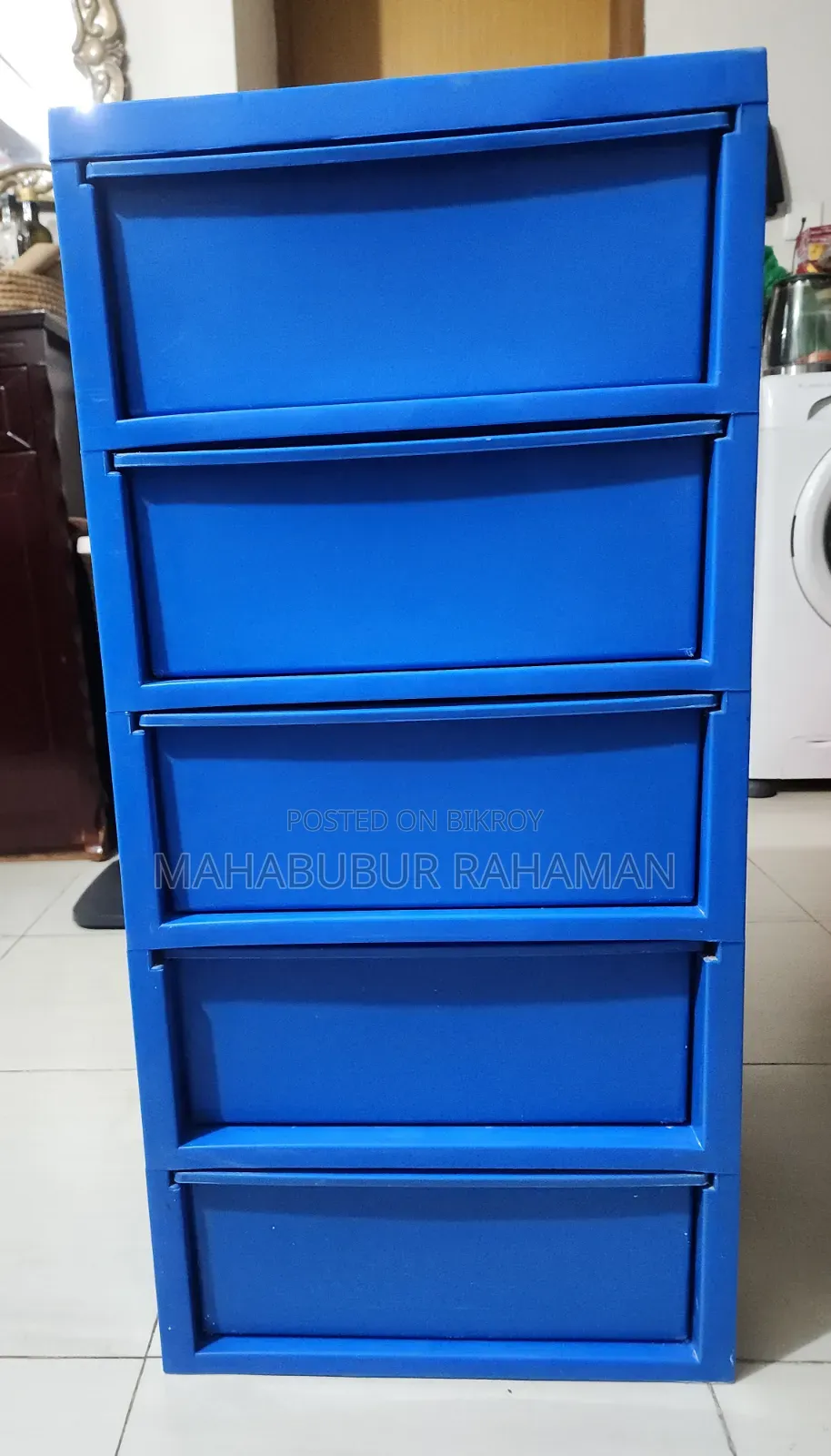 Mini Wardrobe