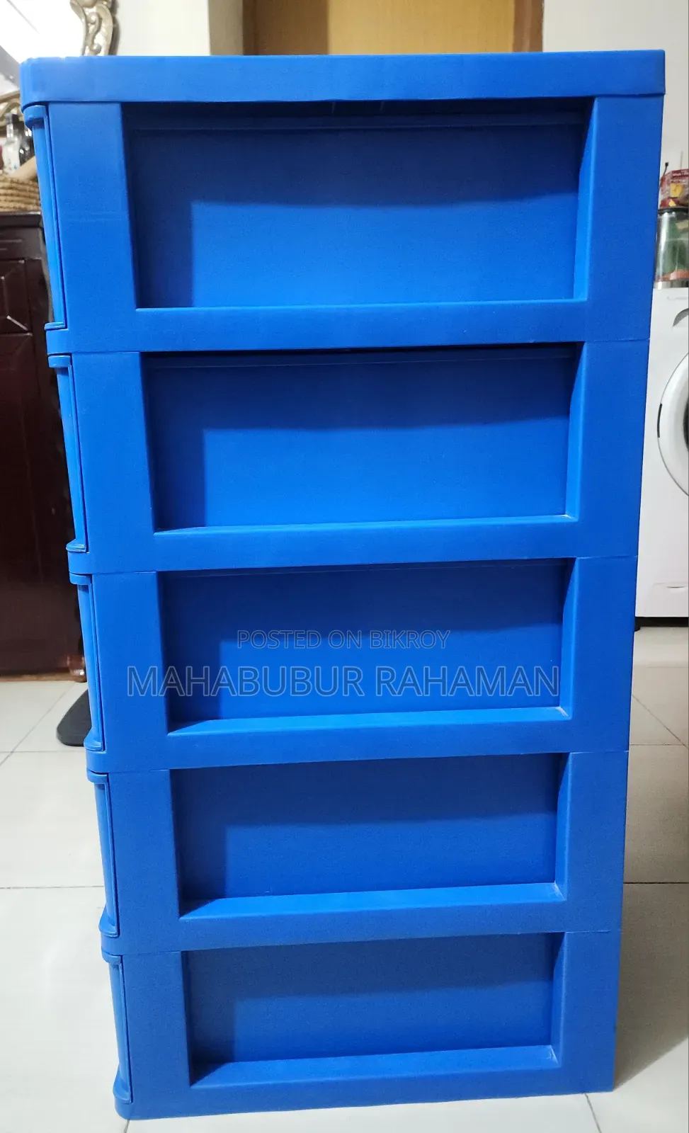 Mini Wardrobe