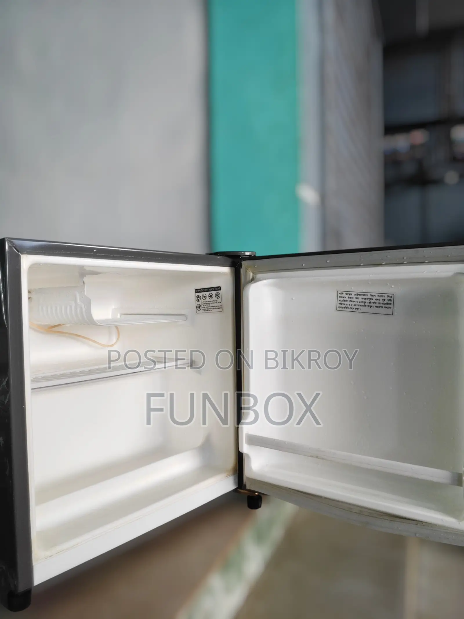 Walton WFO-JET Mini Refrigerator 50L