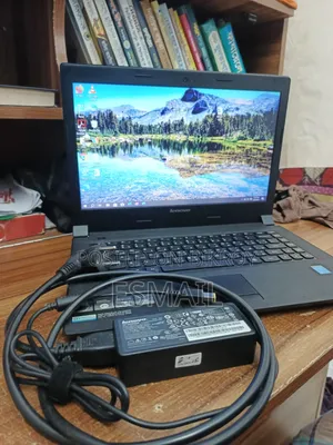 Laptop Lenovo 4GB Intel Core i7 HDD 512GB