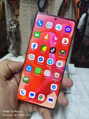 Motorola Moto G85 256 GB Red