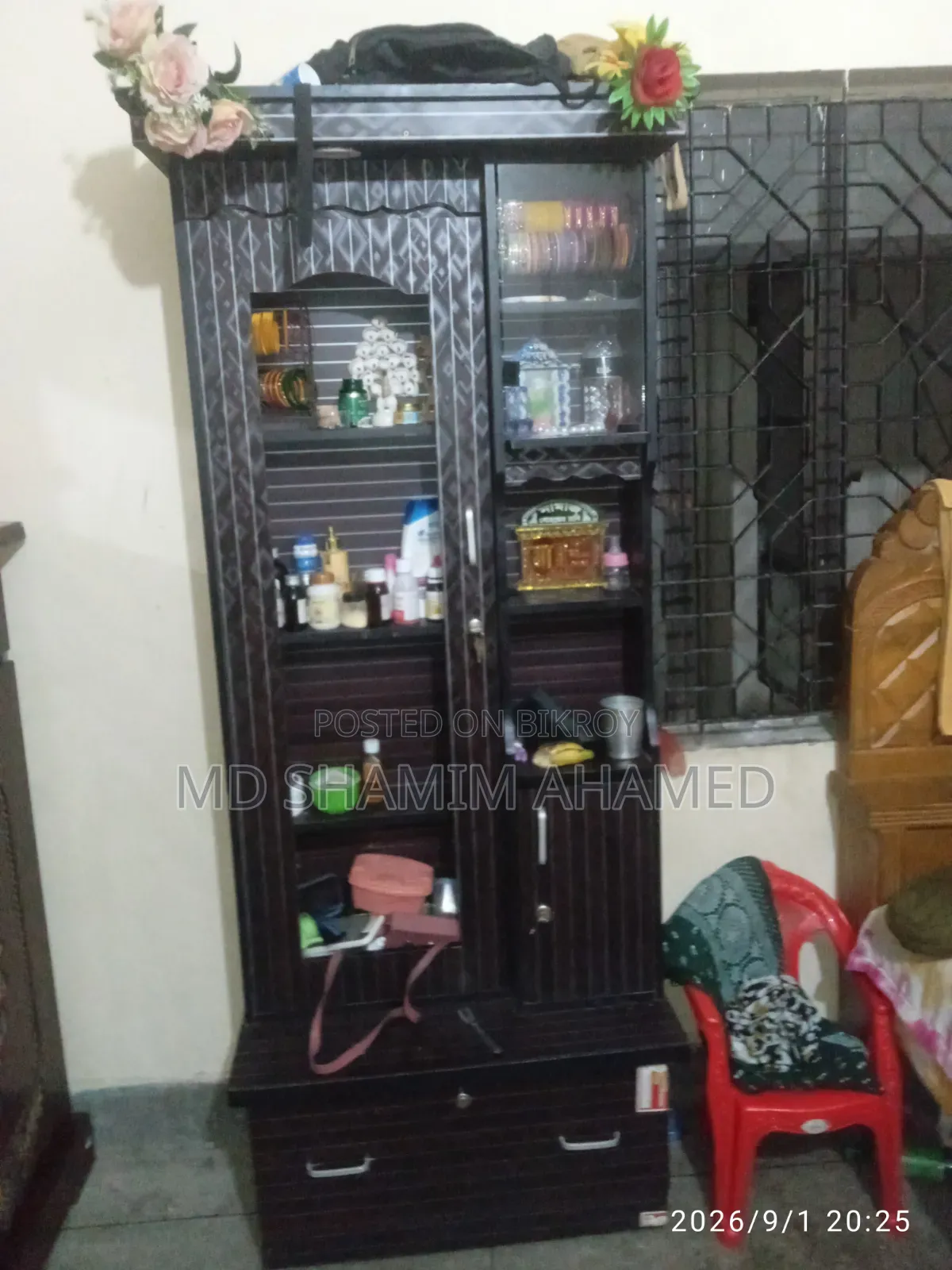 ওয়ারড্রব খাট