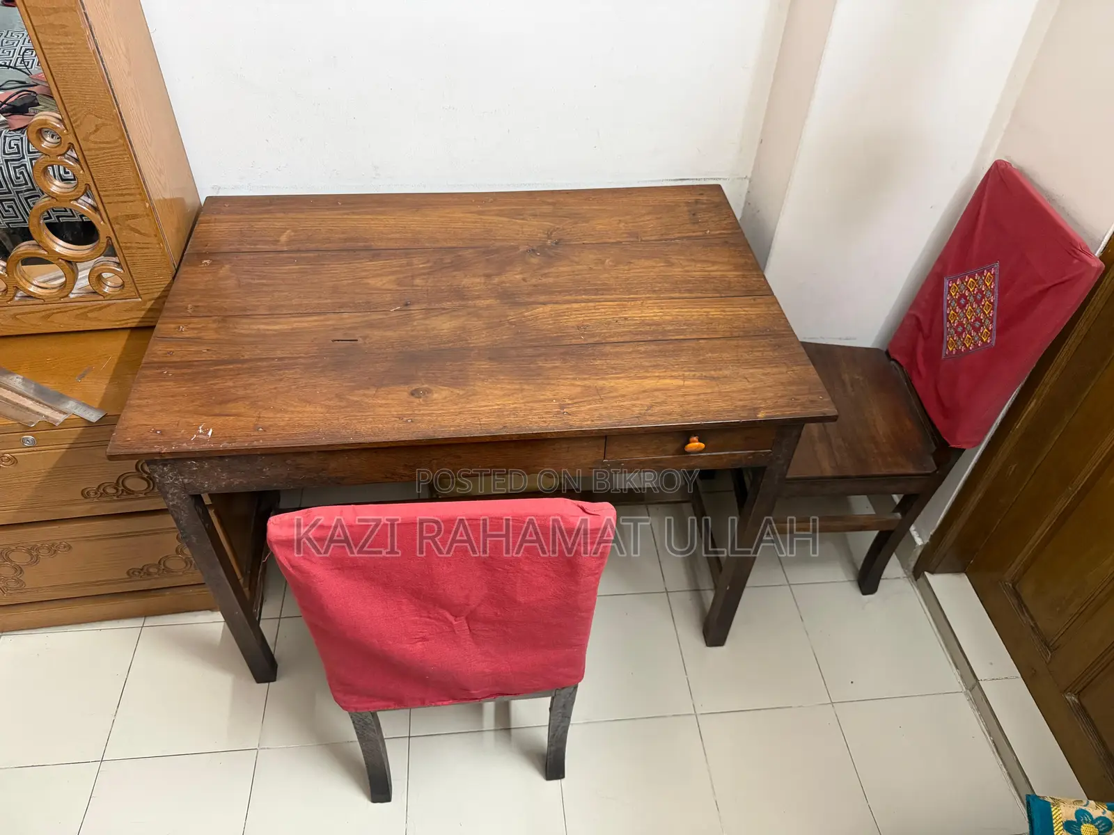 Reading Table