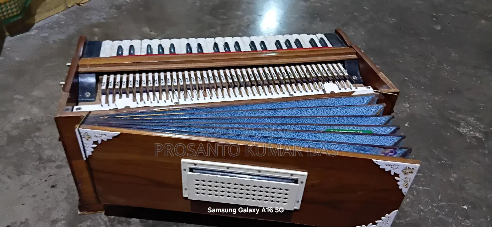 Harmonium Sell