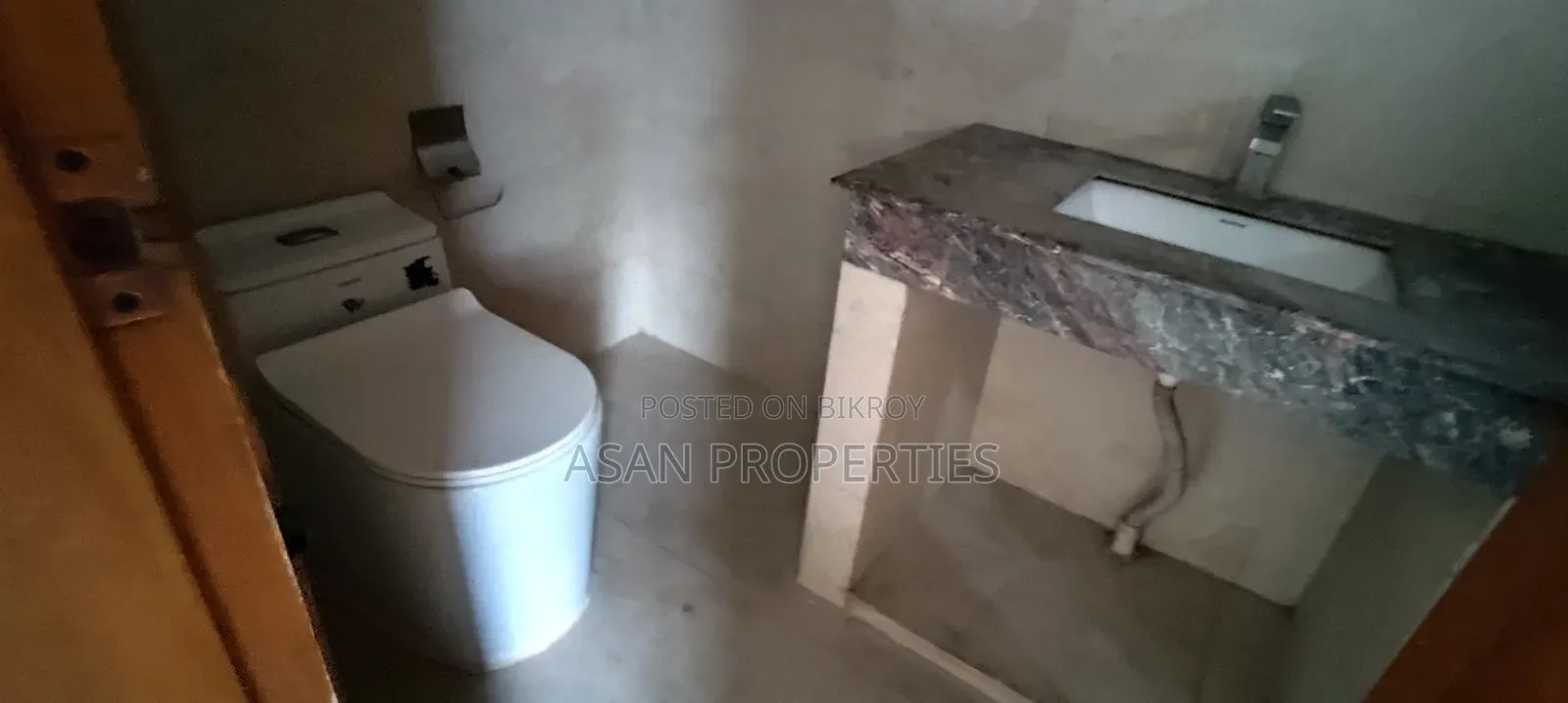 3bdrm Apartment in Dhanmondi for sale
