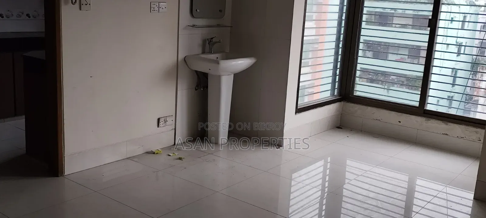 3bdrm Apartment in Dhanmondi for sale